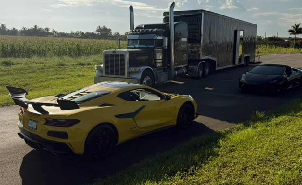 Luxury-Vehicle-Transports-2
